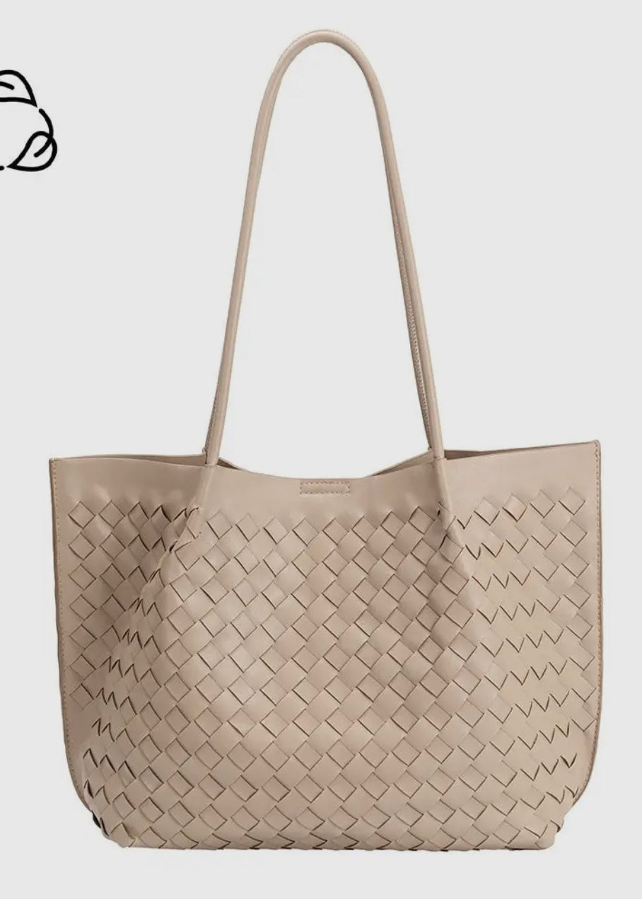 VICTORIA TOTE BAG
