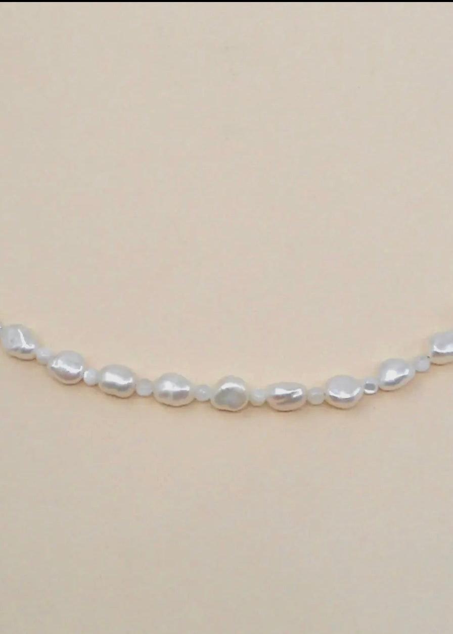 SOLSTICE PEARL NECKLACE