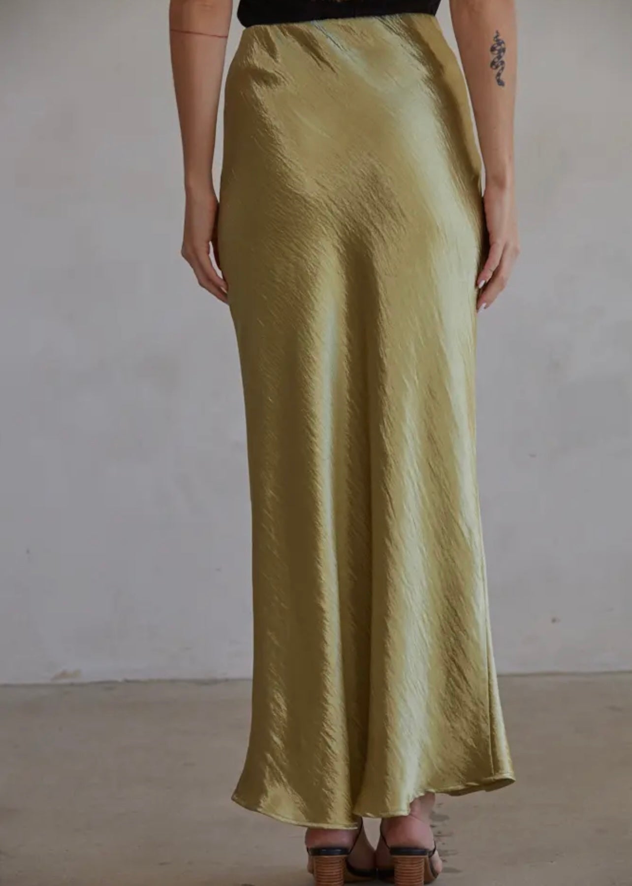 PALOMA SATIN SKIRT