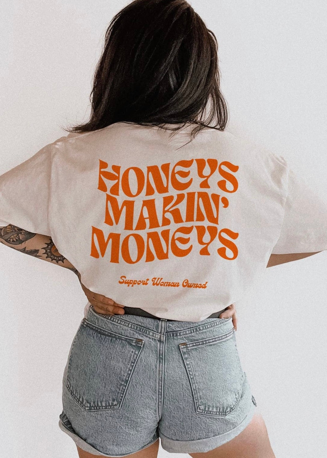 HONEYS TEE